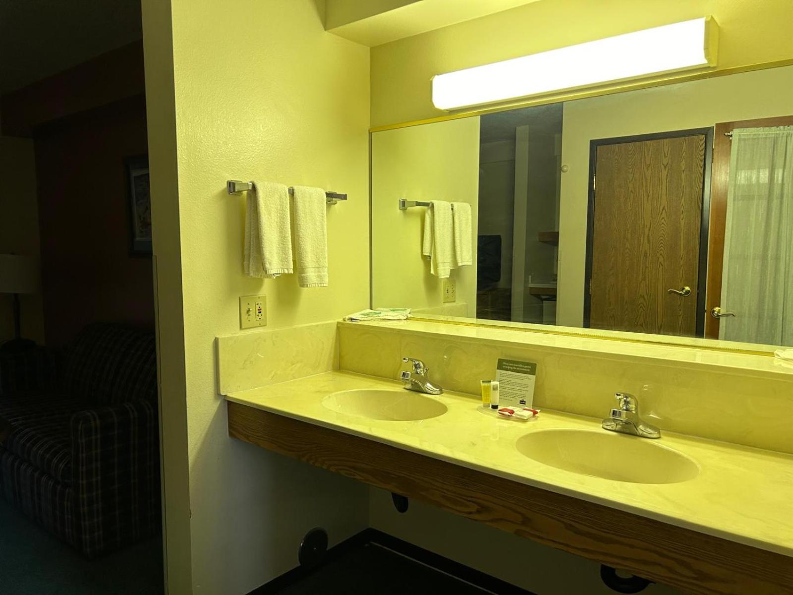 Northwoods Inn & Suites - Blackduck Exterior foto